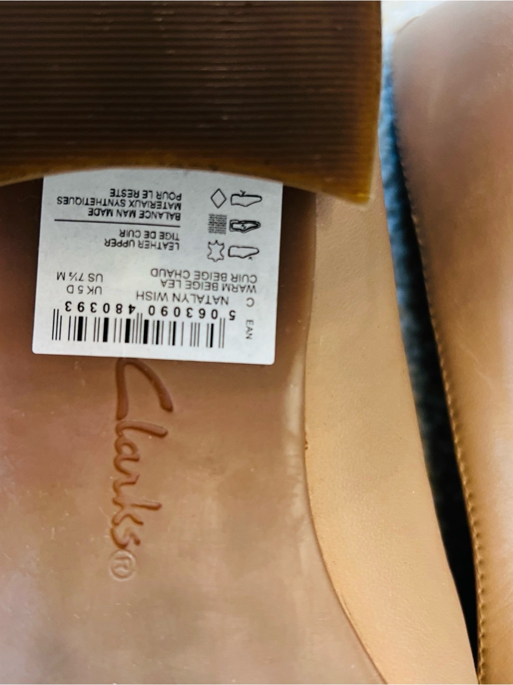 $129 Clarks Women's Pointed-Toe Flats in black/Price per pair - Picture 3 of 8